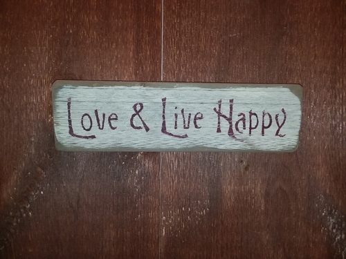 Love & live happy